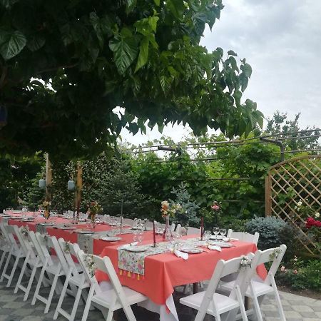 My Garden Hotel Tbilisi ภายนอก รูปภาพ