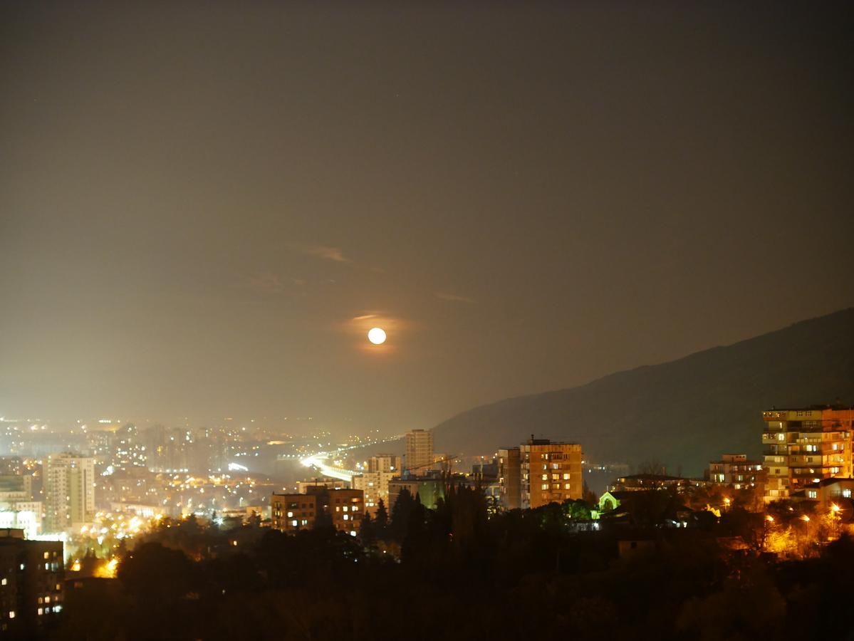My Garden Hotel Tbilisi ภายนอก รูปภาพ