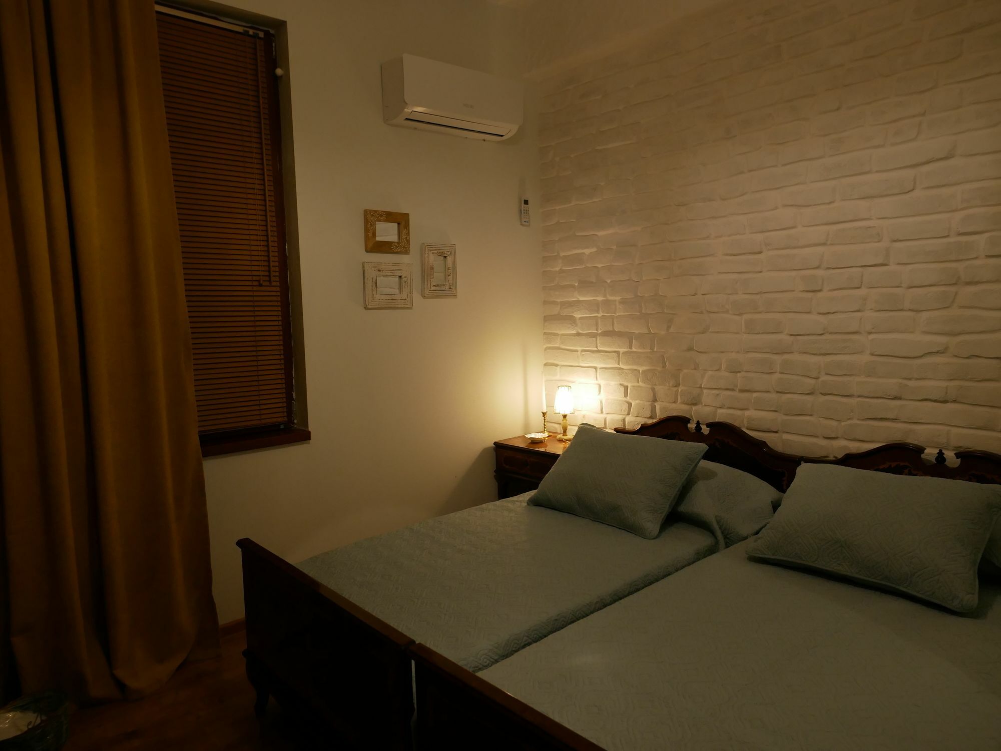 My Garden Hotel Tbilisi ภายนอก รูปภาพ