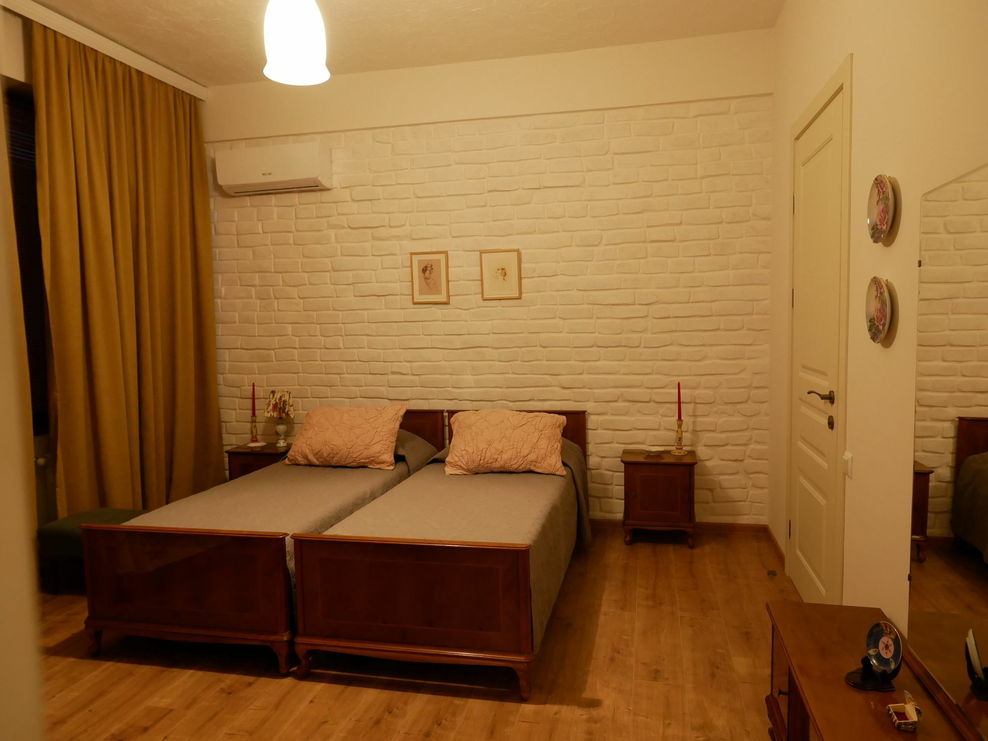 My Garden Hotel Tbilisi ภายนอก รูปภาพ